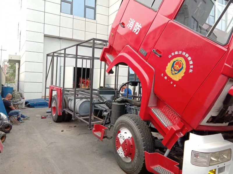 江蘇我公司給本地消防大隊改裝消防上裝系統5